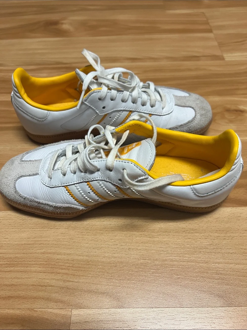 Adidas Sambas OG J White & yellow Leather Sneakers with Gum Sole size 5